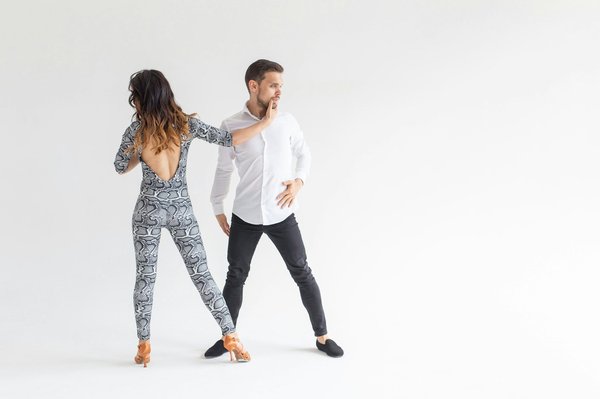 How Does Regular Participation in Dance Classes Improve Cognitive Function in Older Adults?